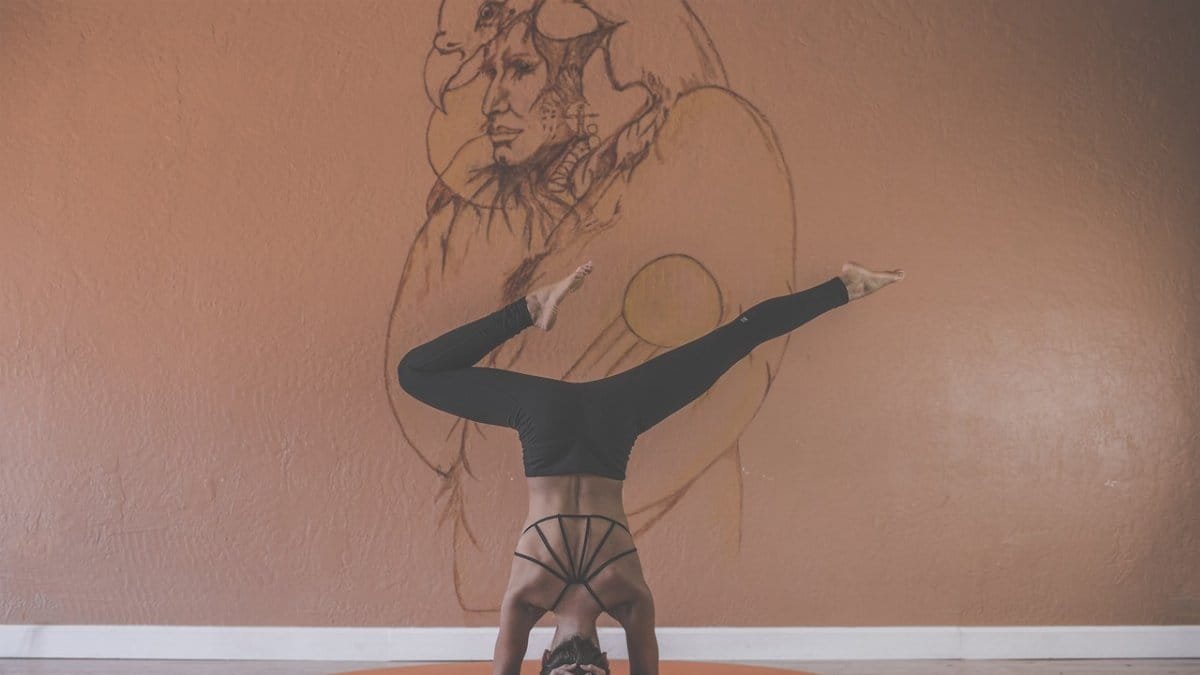 woman, yoga, pose, wellness, well-being, meditate, balance, balancing, artwork, art, drawing, indoors, lifestyle, recreation, healthy, healthy lifestyle, yoga, yoga, yoga, yoga, yoga via Pixabay