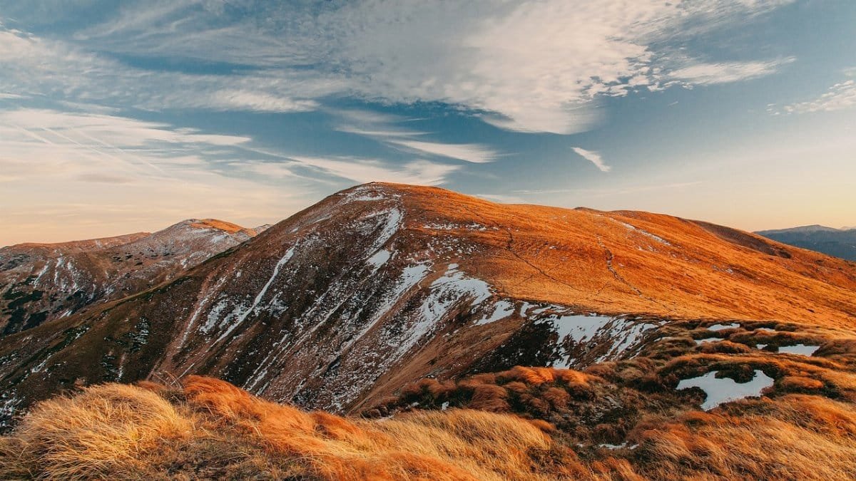 mountains, snow, hills, panorama, outdoors, adventure, sky, carpathians, nature, landscape, snow, snow, hills, hills, adventure, adventure, adventure, adventure, adventure via Pixabay