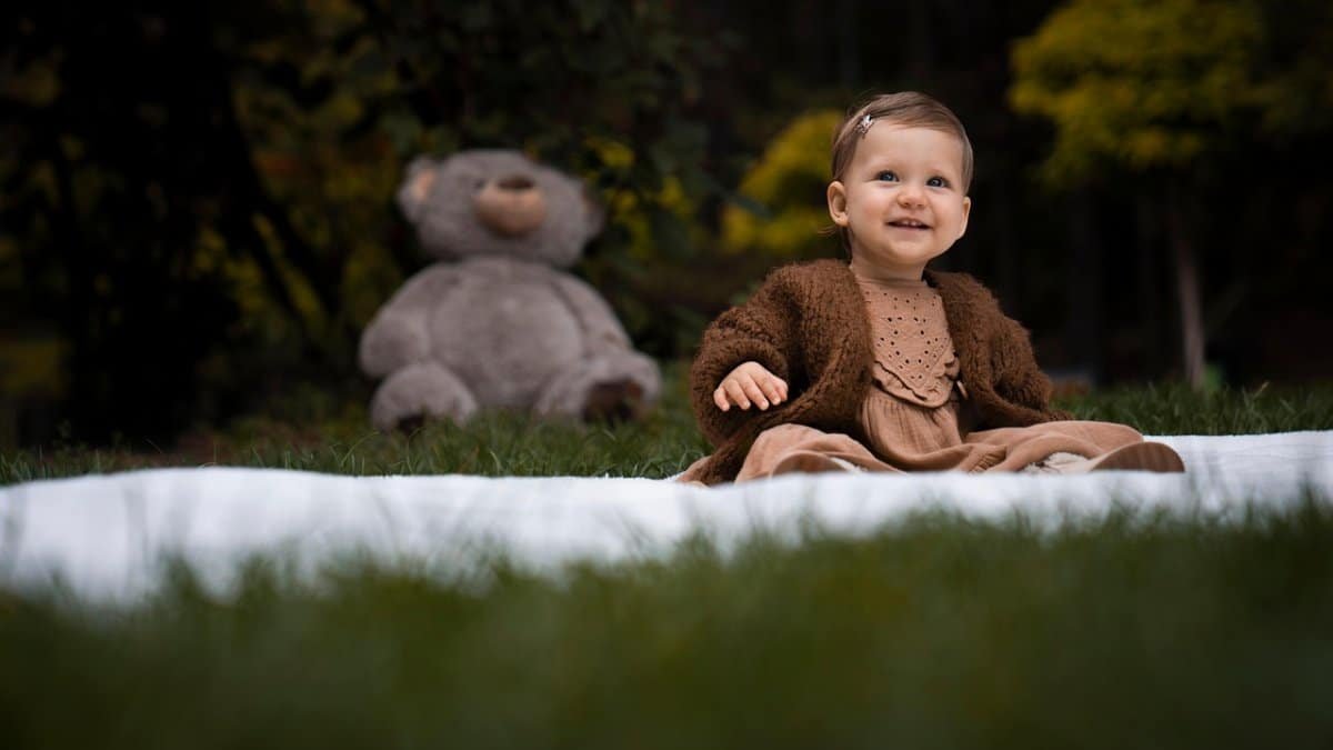 baby,  child,  bear,  love,  family,  celebration via Pixabay