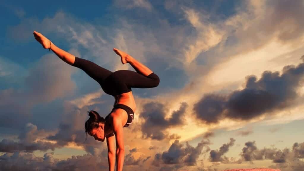 yoga,  exercise,  body,  healthy,  fitness,  female,  woman,  pose,  fit,  workout,  training,  meditating,  yoga,  yoga,  yoga,  yoga,  yoga,  exercise,  exercise via Pixabay