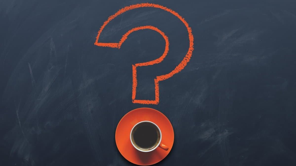 ask,  question mark,  write,  blog,  who,  what,  how,  why,  where,  board,  means of communication,  writing,  language,  chalk,  blackboard,  school,  accident,  accident report,  message,  police,  emergency call,  declarations,  description,  question mark,  who,  who,  what,  what,  what,  what,  how,  how,  how,  how,  how,  why,  why