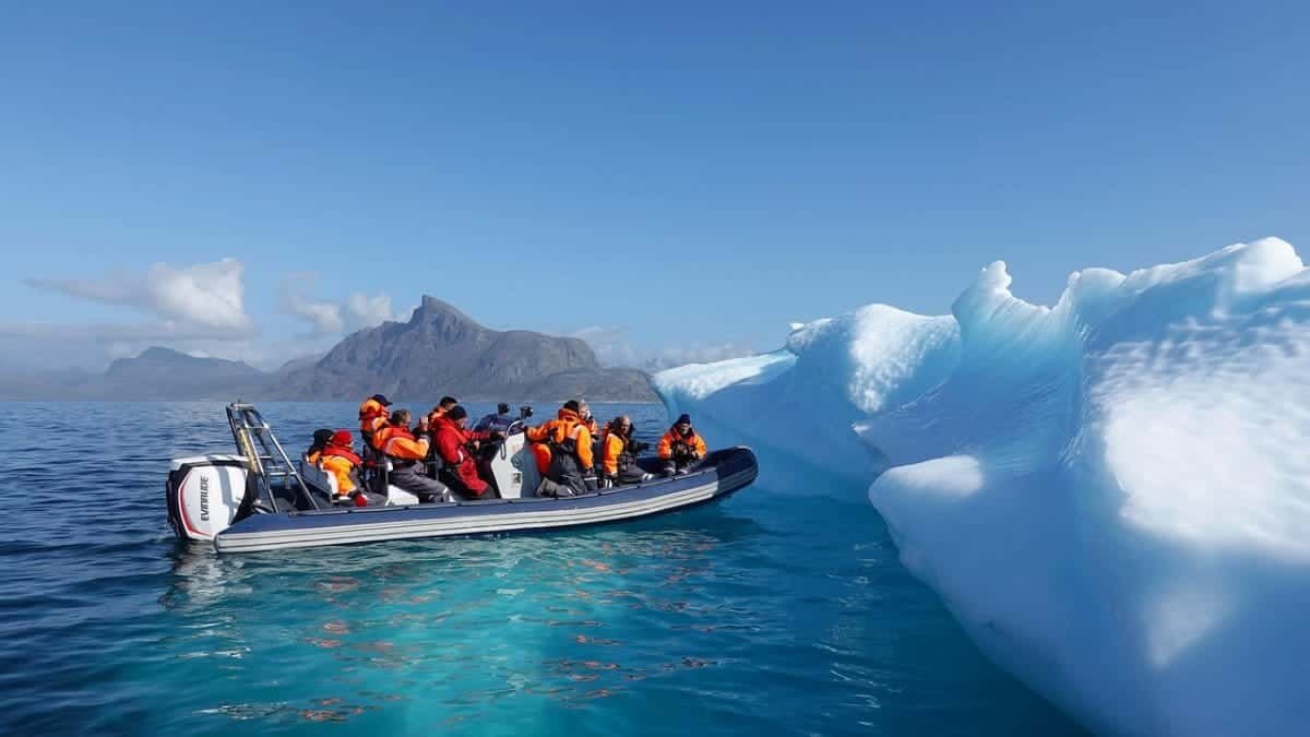 iceberg, ice, greenland, tourism, boat, frozen, cold, sea, nature, landscape, polar, snow, winter, climate change, blue, ocean, arctic climate, speedboat, greenland, greenland, climate change, climate change, climate change, climate change, climate change via Pixabay
