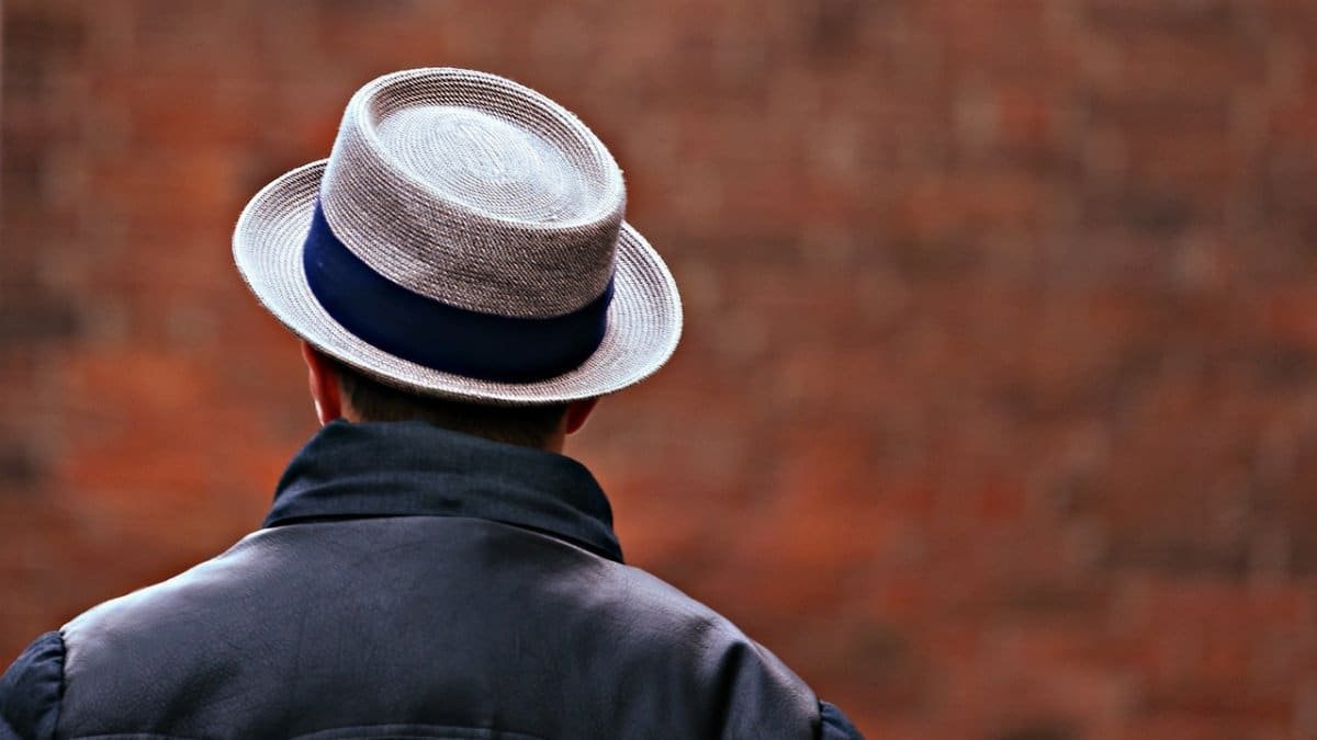 man,  hat,  back,  shoulders,  standing,  headgear,  from behind,  wall,  brown wall,  hat,  hat,  hat,  hat,  hat,  shoulders,  from behind,  from behind,  from behind,  from behind,  from behind via Pixabay