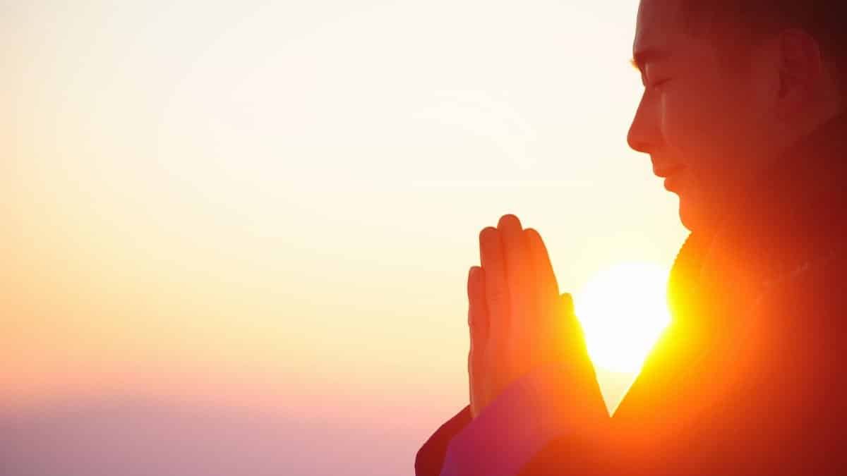yoga, meditation, vipassana, person, nature, man, energy, healing, peace, sun via Pixabay