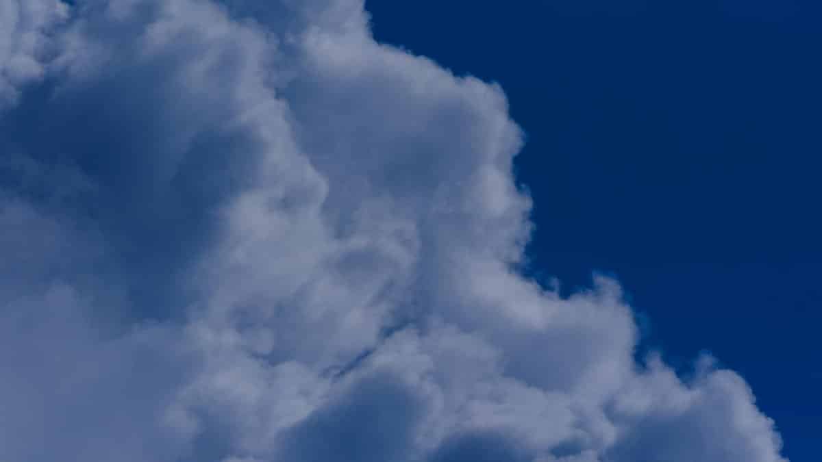 blue sky and white cloud background