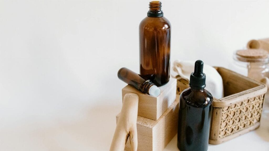 Brown glass bottles for essential oils, perfect for aromatherapy and natural healing.