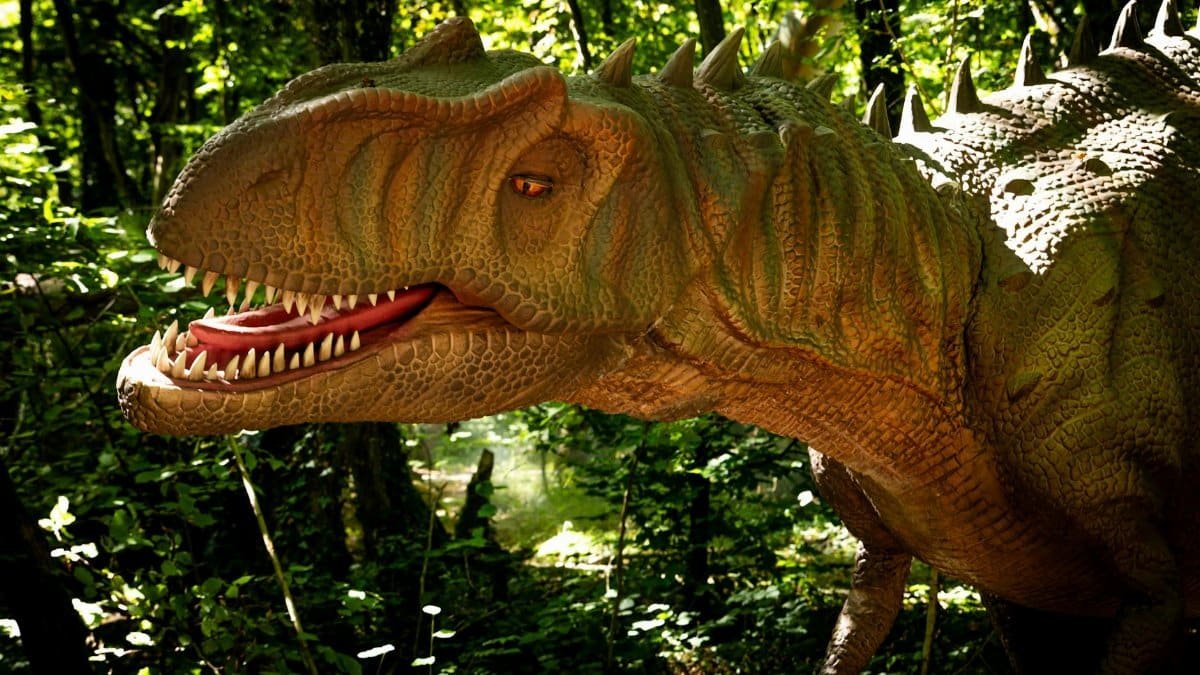 Detailed dinosaur model in a lush forest, showcasing realistic textures and vibrant colors.