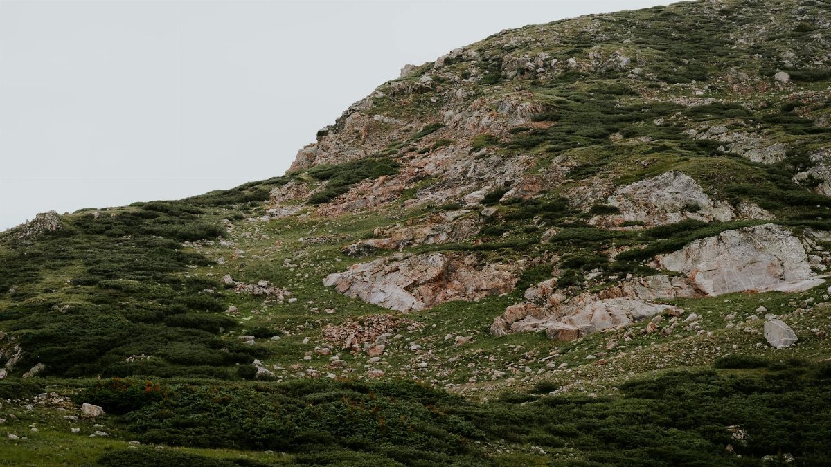 Scenic view of a rocky hillside in Alma, Colorado, showcasing natural beauty.