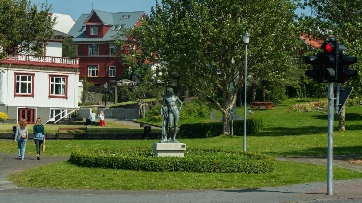 4. Suburban Enclaves