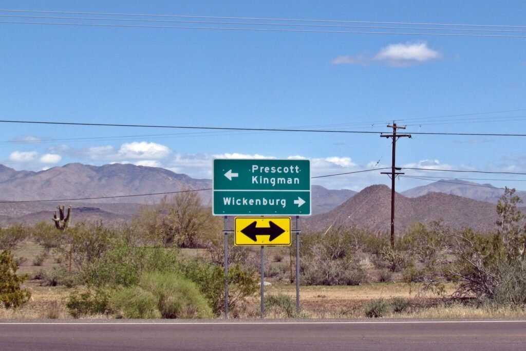 By 5of7 - Highway sign North of U.S. Route 93 and Vulture Mine Road, near Wickenburg, Arizona, CC BY-SA 2.0, https://commons.wikimedia.org/w/index.php?curid=149460461