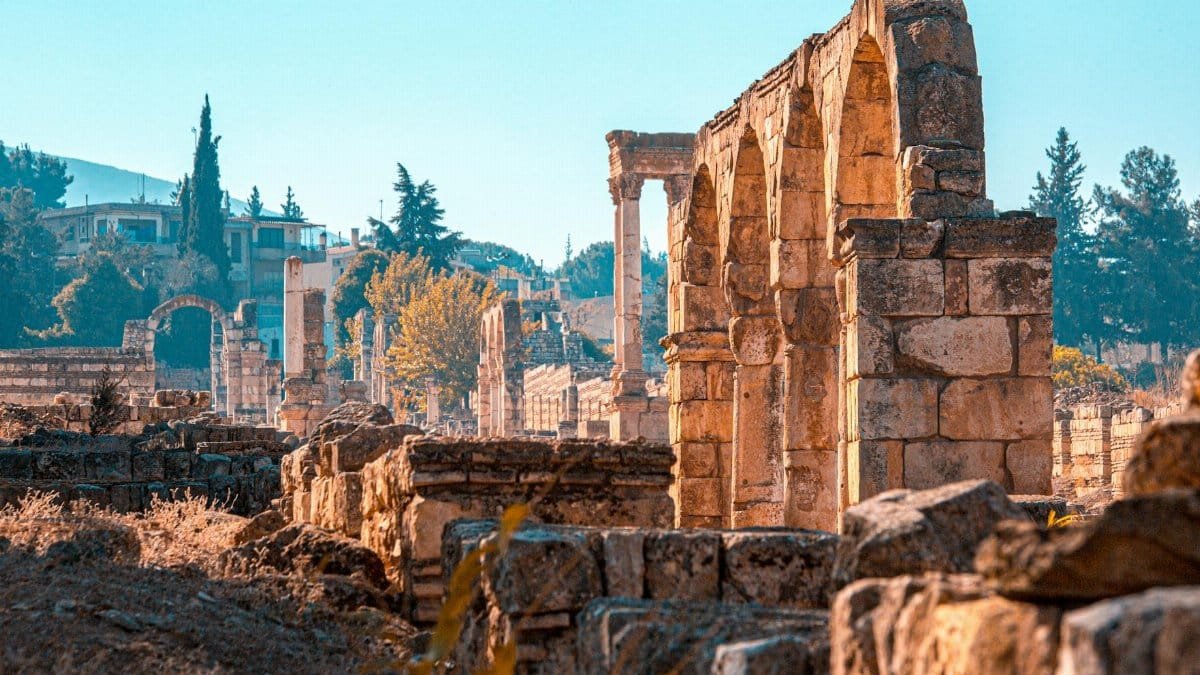 Explore the stunning ancient Roman ruins in Lebanon, showcasing historical architecture.
