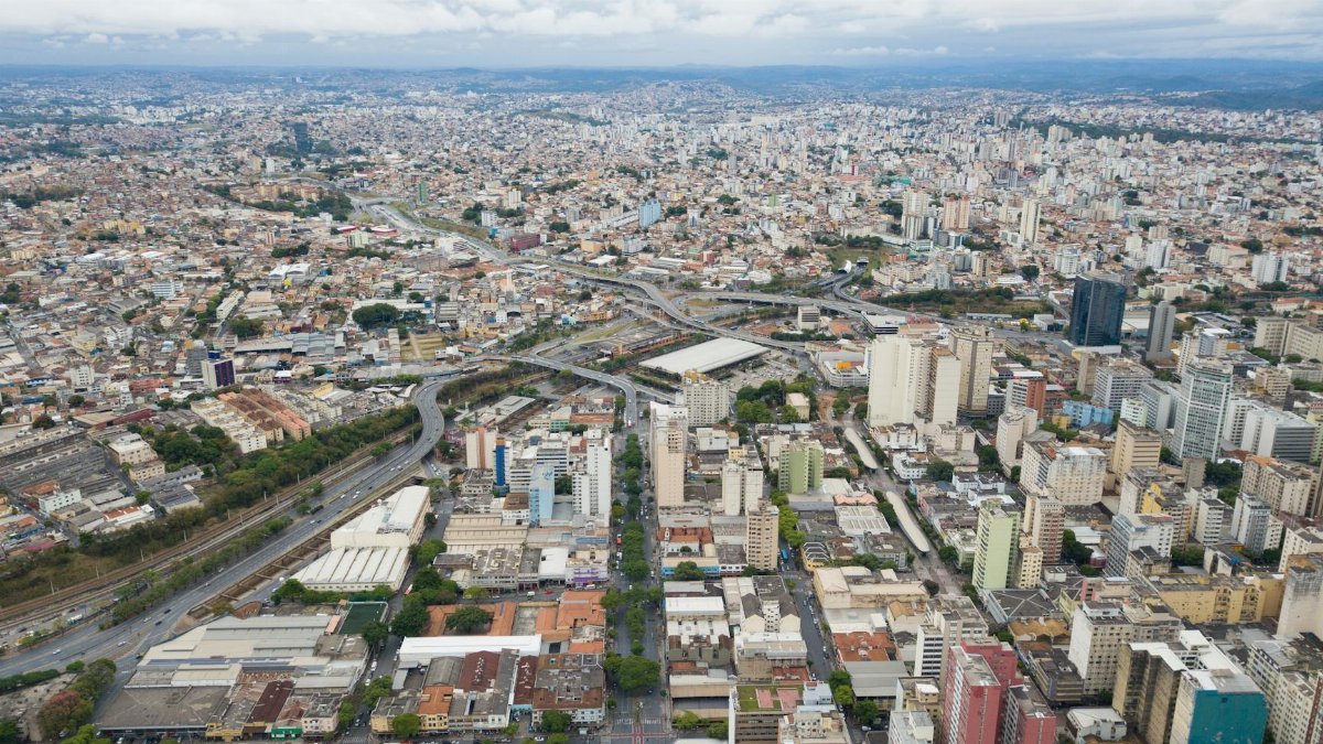 Panoramic aerial view of downtown Belo Horizonte, capturing the dense urban landscape and skyline.