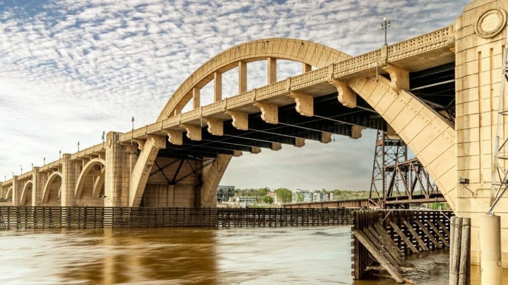 Majestic view of the Robert Street Bridge arching over the Mississippi River in St. Paul, Minnesota.