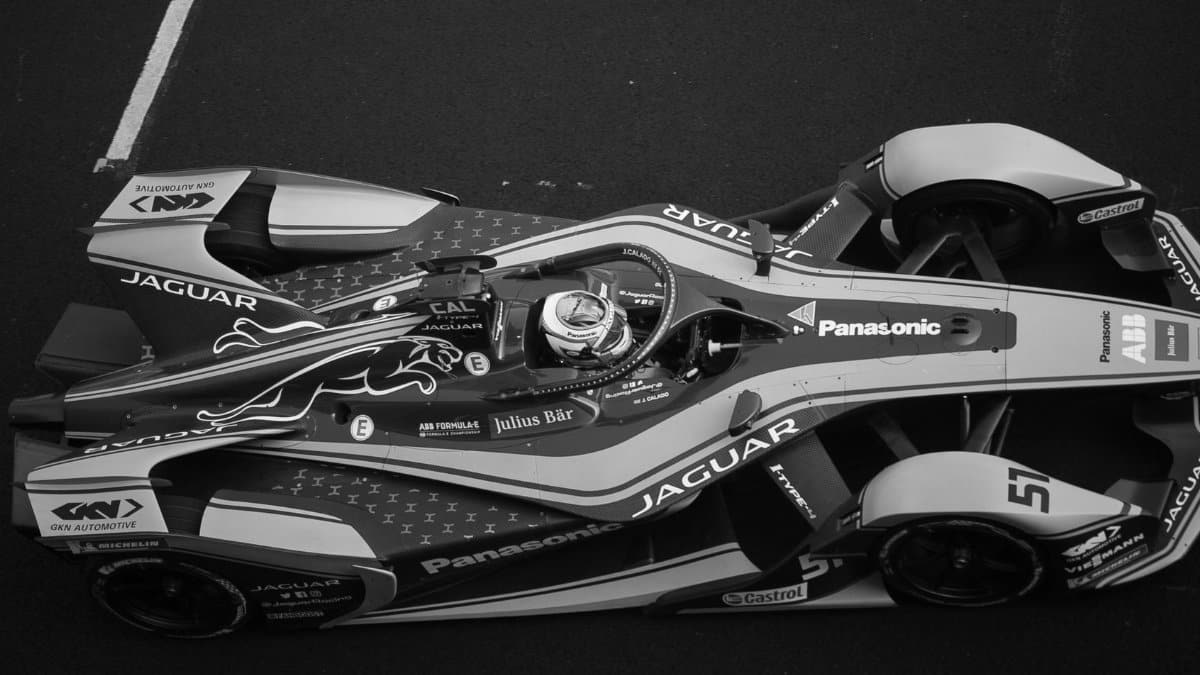 Grayscale high-angle shot of a Jaguar Formula E race car in Ciudad de México.