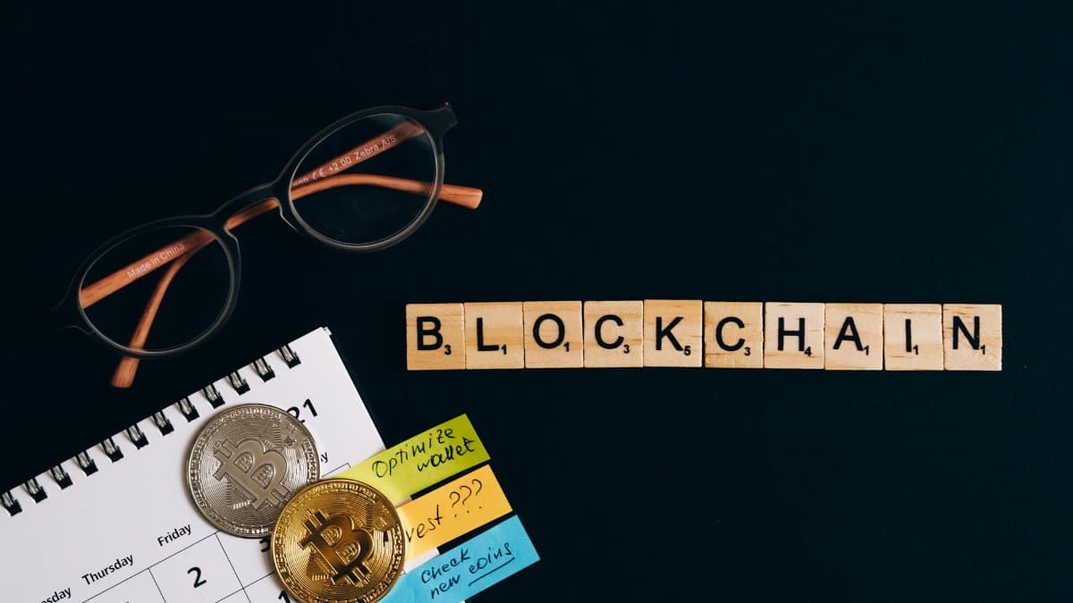 Discover financial strategies using blockchain, bitcoin, and planning insights.