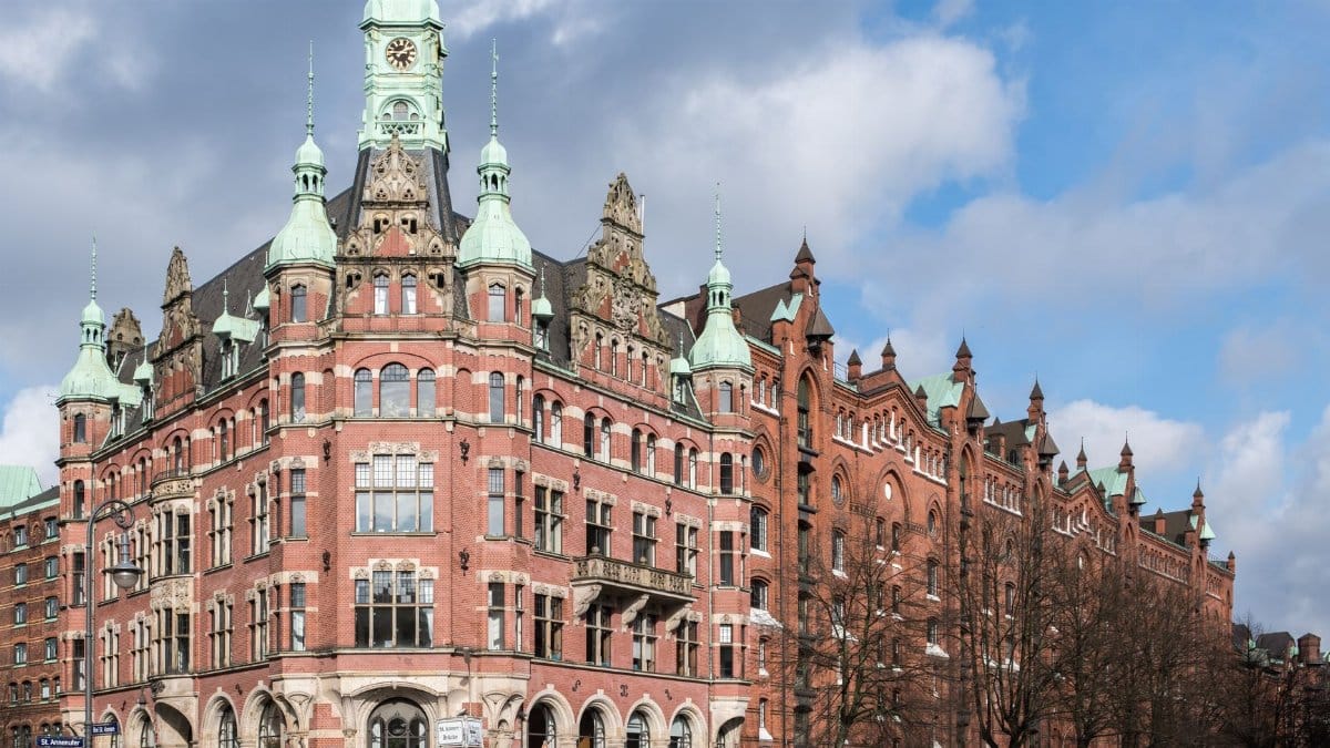 Red brick historical buildings in Hamburg's iconic Speicherstadt district, Germany.