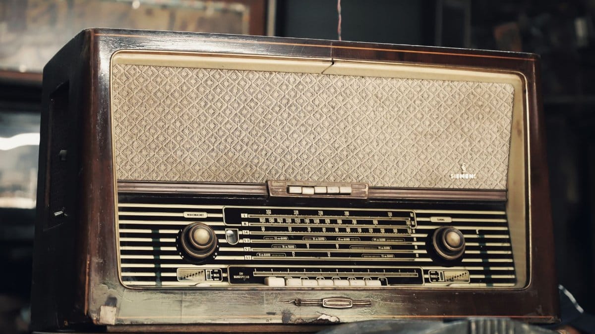 Close-up of a vintage Siemens radio showcasing its classic design and retro appeal.