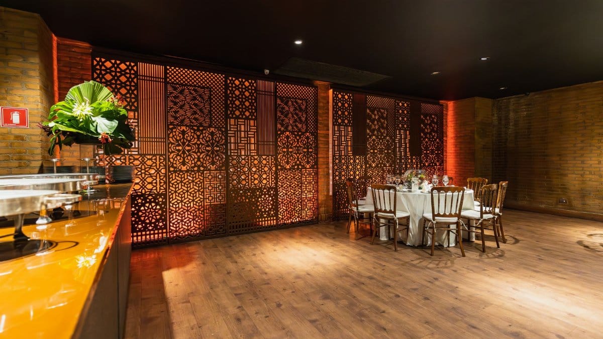 Chic event venue with stylish decor, perfect for weddings or luxury gatherings.