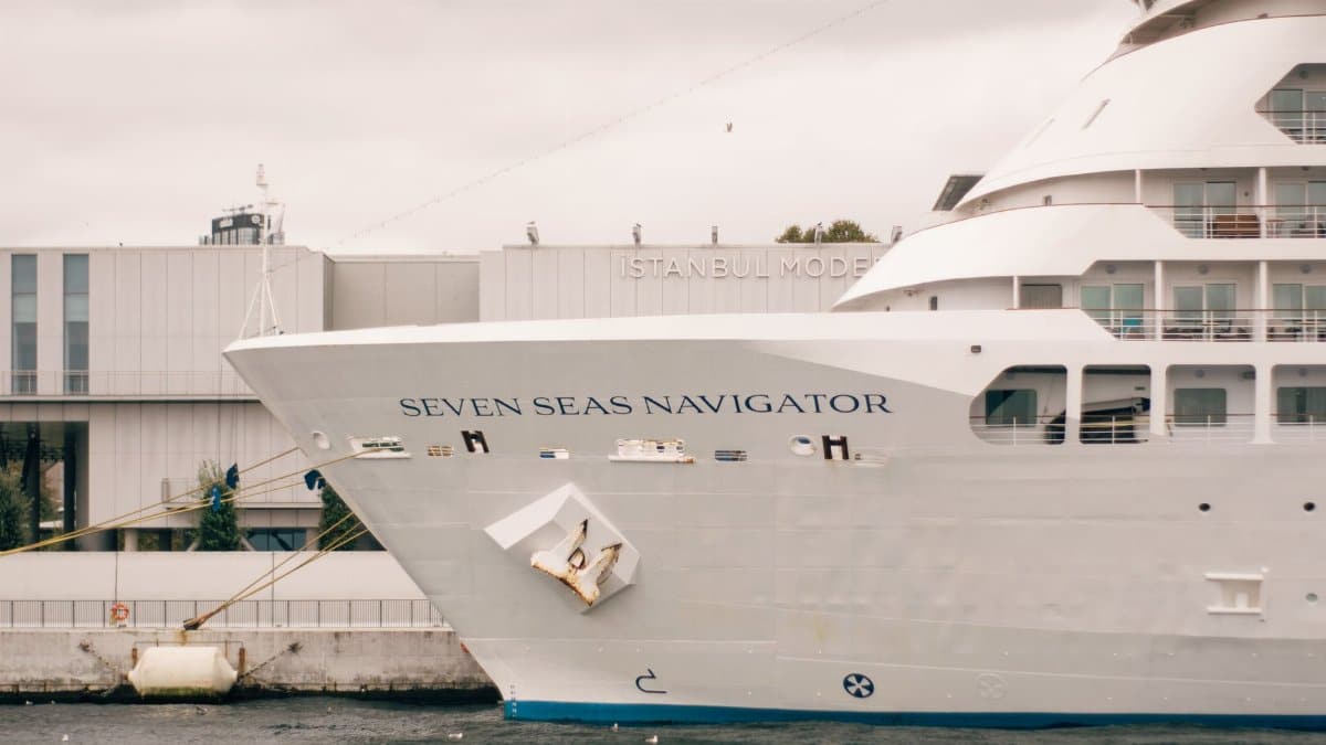 The Seven Seas Navigator docked at Istanbul Modern Museum, showcasing urban and maritime elegance.