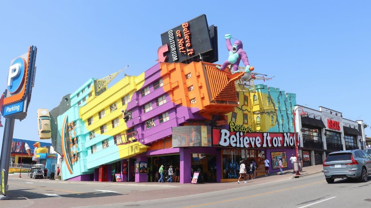 Vibrant Ripley's Believe It or Not Odditorium with unique architecture in a city street.