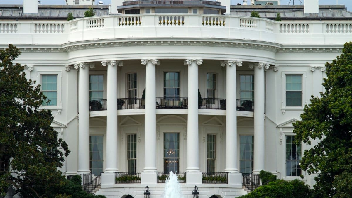 The White House, an iconic symbol of American history and politics in Washington, DC.