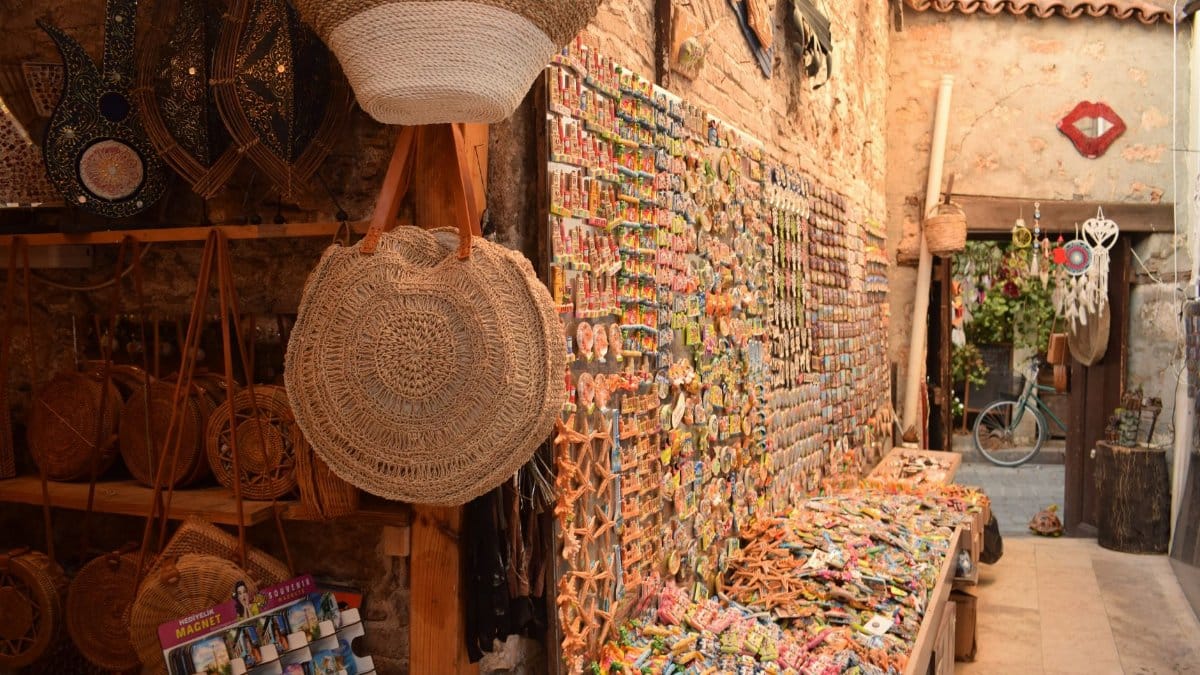 Discover vibrant artisan crafts in a traditional bazaar in Antalya's Kaleici district.