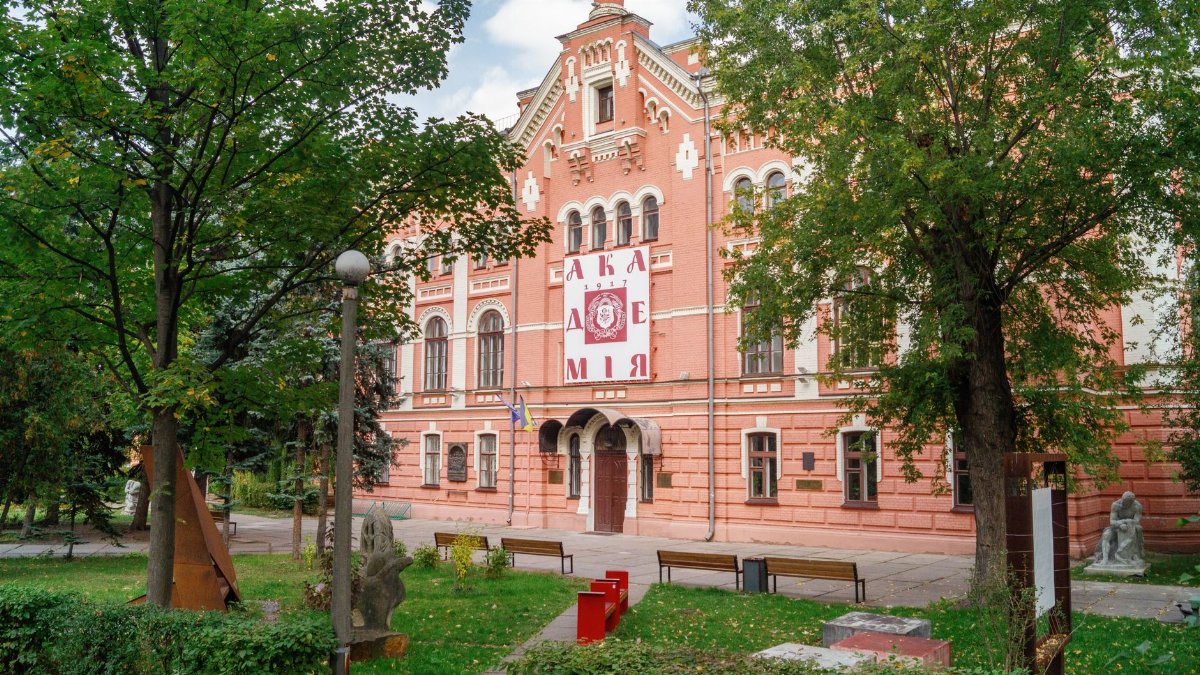 Charming view of a historic art academy in Kyiv, Ukraine showcasing architecture.